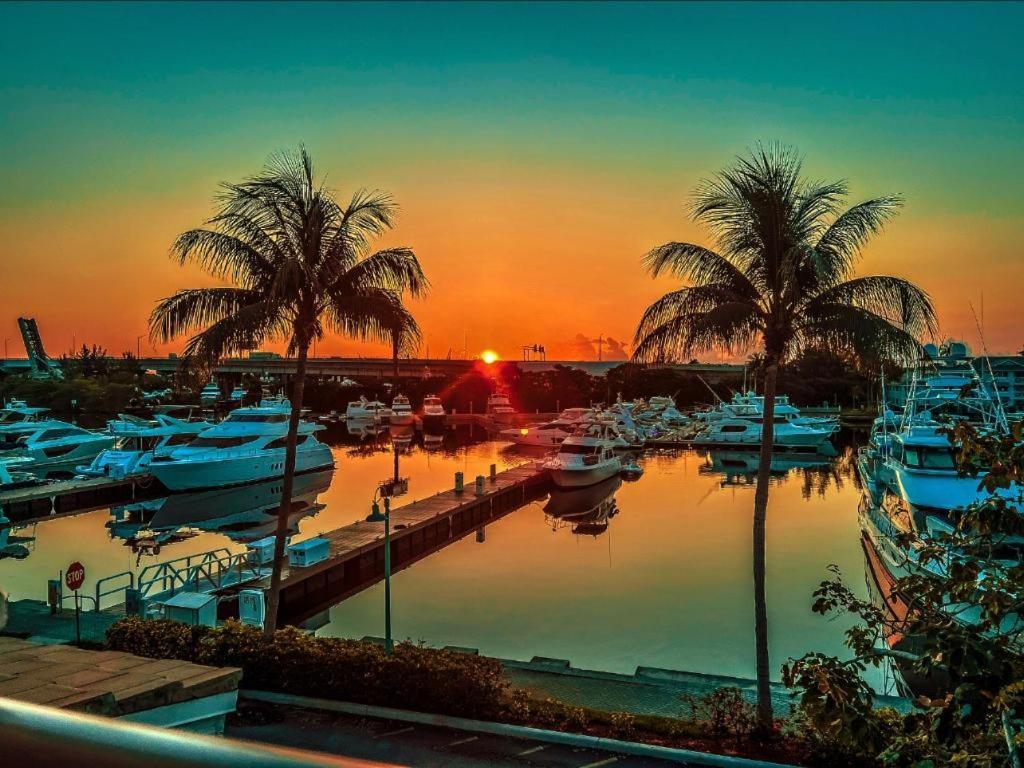 3B Waterside Villa - Luxury & Fun - Near Beach, Airport Fort Lauderdale Exterior photo